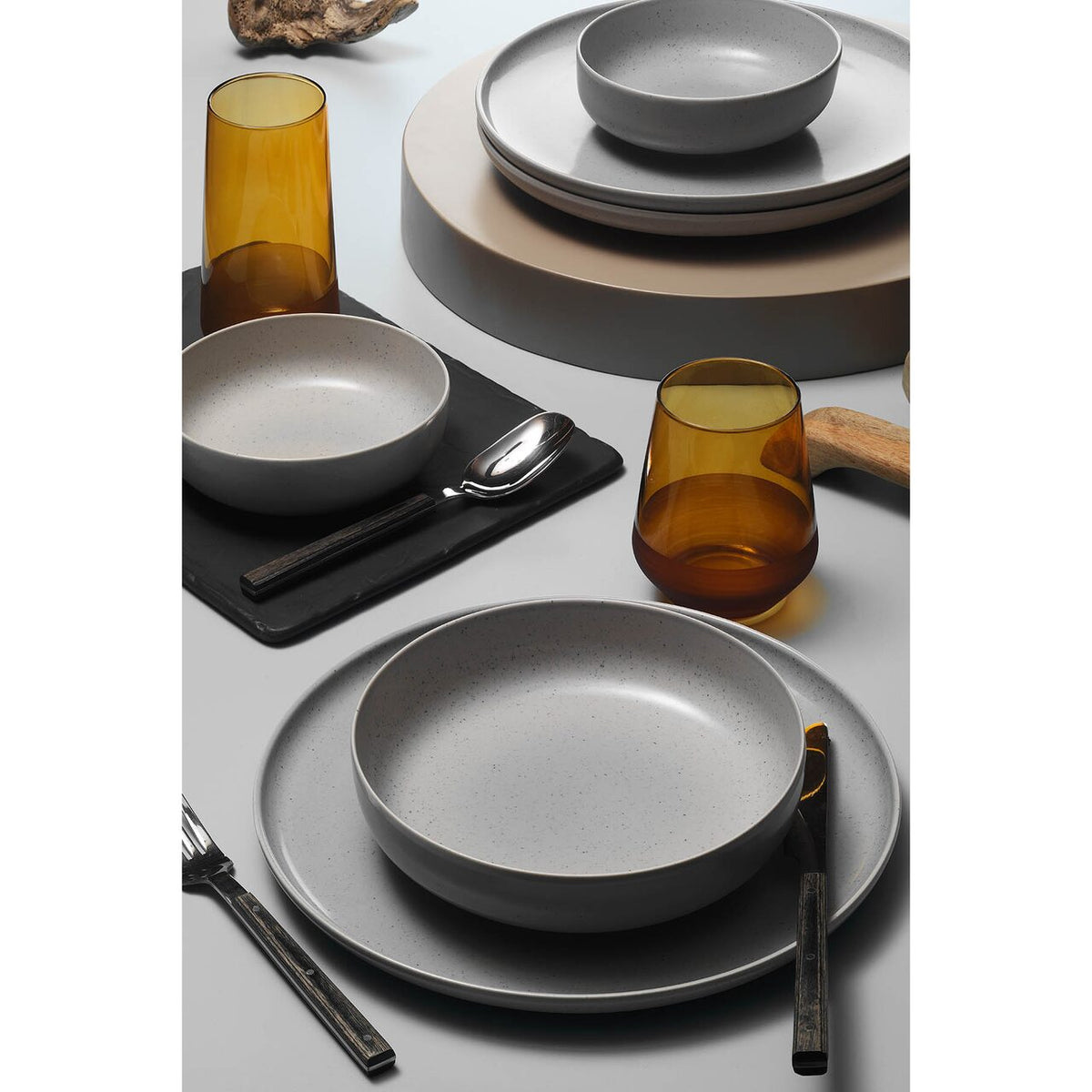 Kutahya Porselen Moderna Colore Matte étkészlet, 24 részes, 6 személyes, matt szürke porcelán