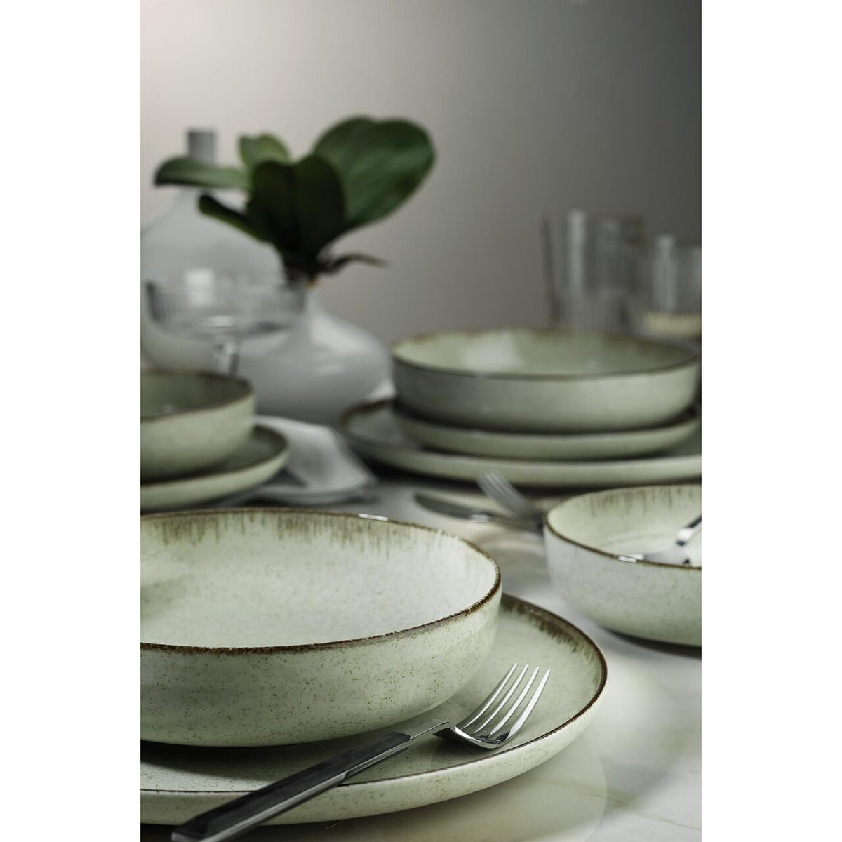 Kutahya Porselen Moderna 18 részes, 6 személyes porcelán étkészlet, zöld