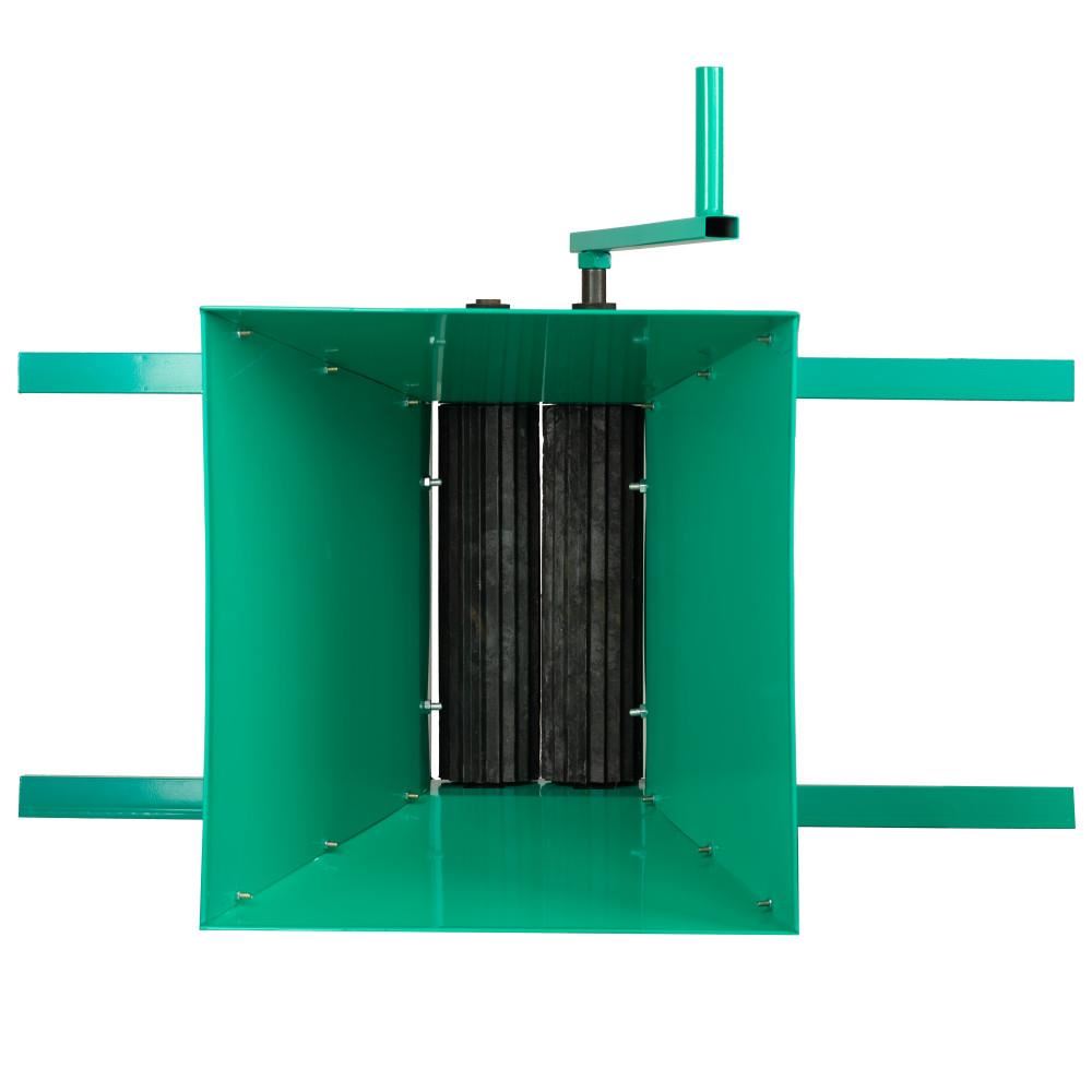 Tatta TZ-1802 VR szőlőzúzó, zúzási kapacitás 300 kg/óra, 25L-es tartály, vas