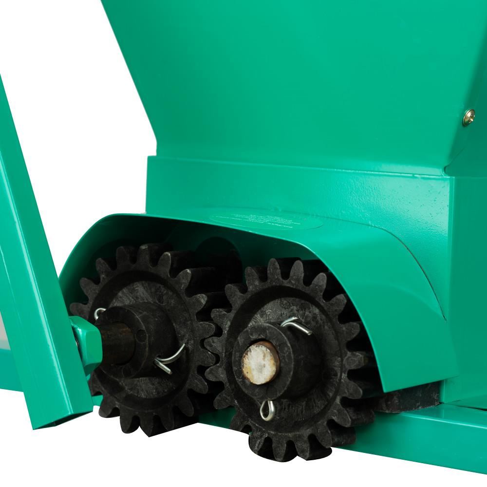 Tatta TZ-1802 VR szőlőzúzó, zúzási kapacitás 300 kg/óra, 25L-es tartály, vas