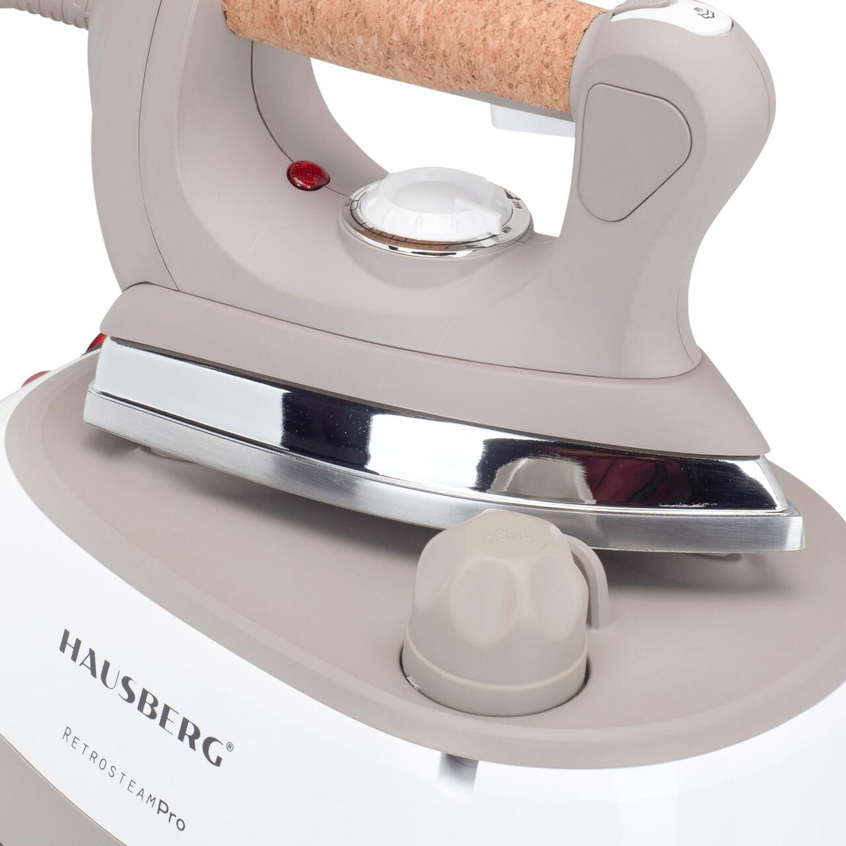 HAUSBERG HB-7927RST gőzállomás, 2000-2400W, 60g/perc, 0.5l, termosztát, 6 bar nyomás, dupla fűtés, rusztikus